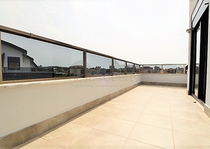 Королевский пентхаус с видом на горный пейзаж