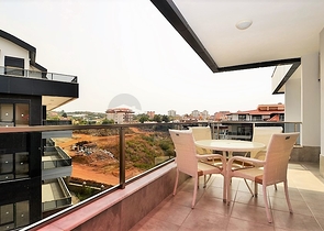 Королевский пентхаус с видом на горный пейзаж