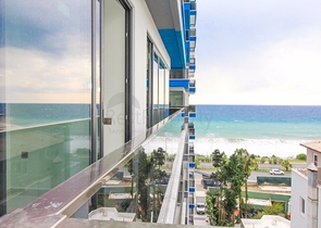 Квартира 1+1 на первой линии в Махмутлар