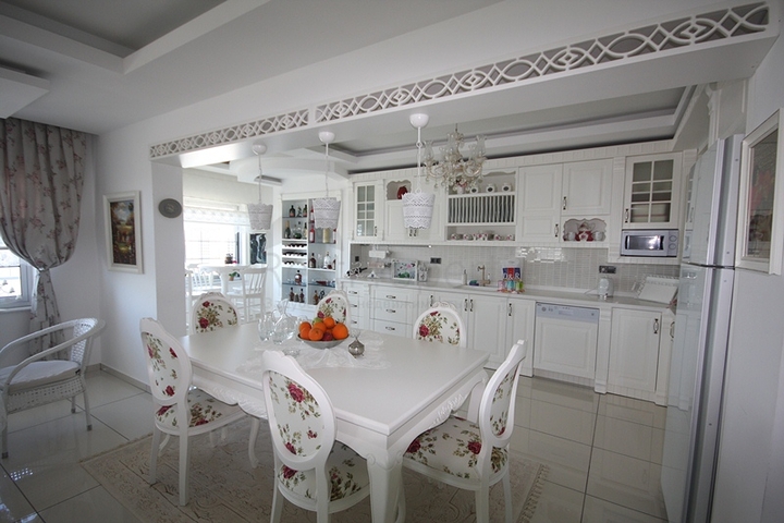 Квартира класса люкс 3+1 в элитном районе Лара с мебелью от  собственника