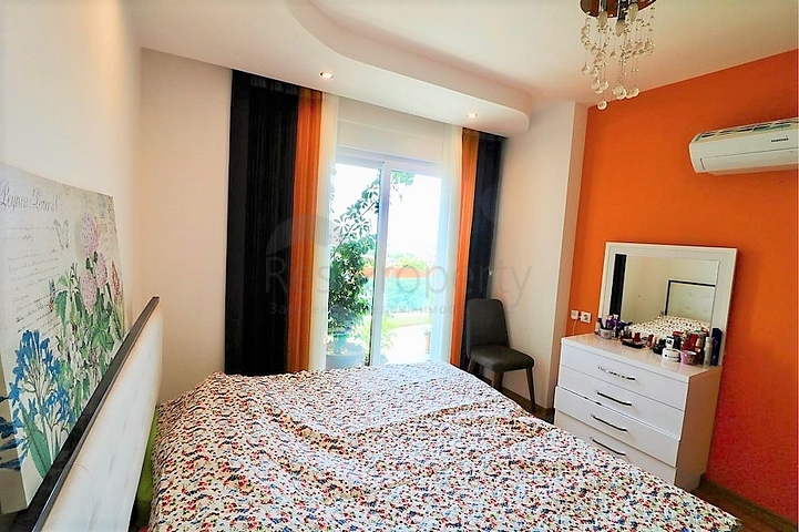 Трехкомнатная квартира в окружении апельсиновых рощ