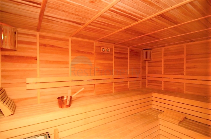 Трехкомнатная квартира в окружении апельсиновых рощ