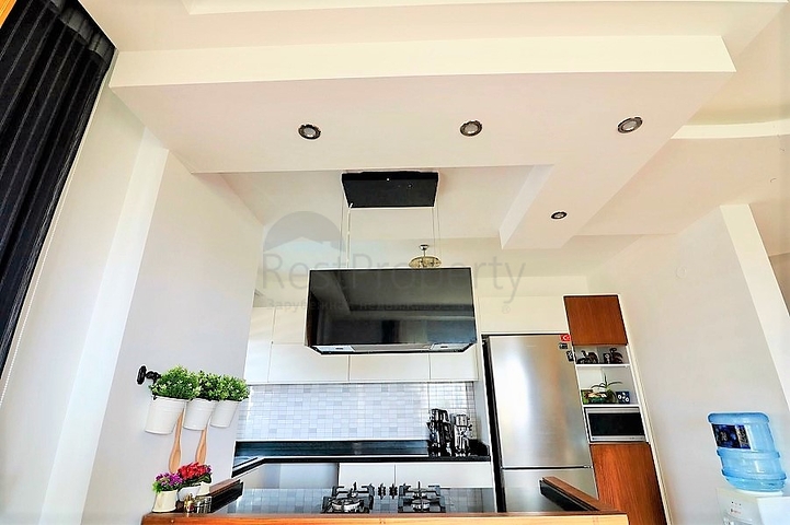 Трехкомнатная квартира в окружении апельсиновых рощ