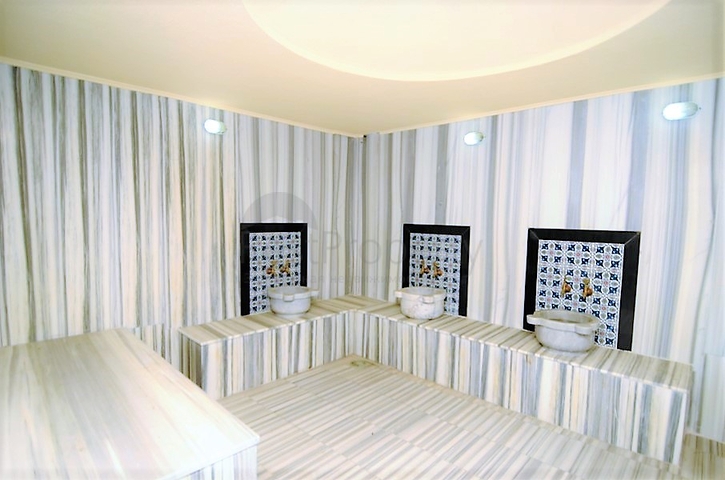 Трехкомнатная квартира в окружении апельсиновых рощ