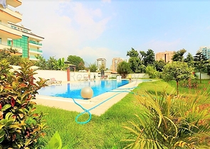 Трехкомнатная квартира в окружении апельсиновых рощ