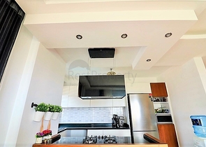 Трехкомнатная квартира в окружении апельсиновых рощ