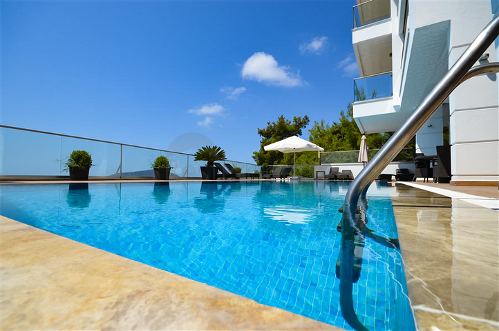 Шикарная квартира с видовыми характеристиками на Аланийское побережье