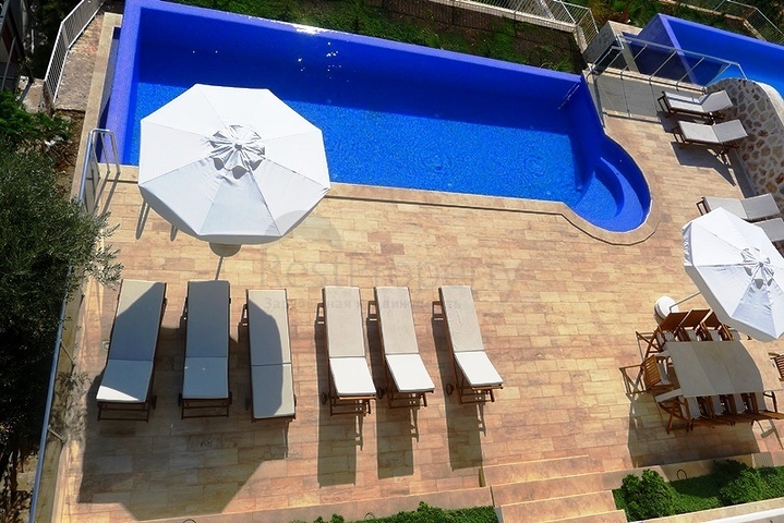 Вилла с 5-ю спальнями в курортном городе Каш