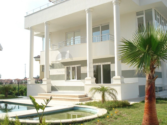 Напрямую от собственника продается вилла 4+1 с бассейном