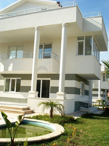 Напрямую от собственника продается вилла 4+1 с бассейном