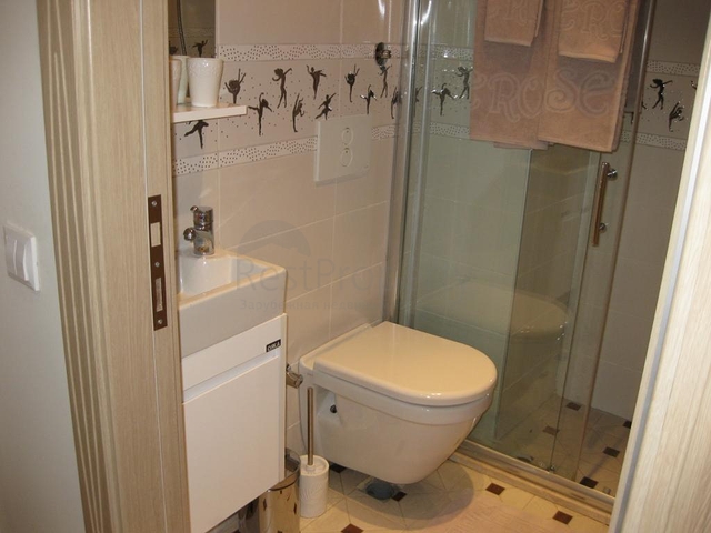 Квартира 1+1 на аренду в Анталии Site Rose