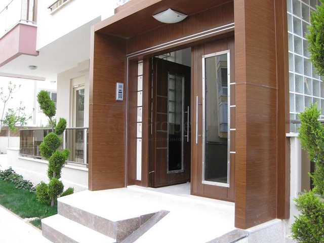 Квартира 1+1 на аренду в Анталии Site Rose