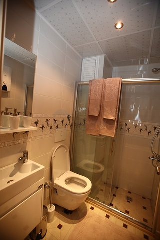 Квартира 1+1 на аренду в Анталии Site Rose