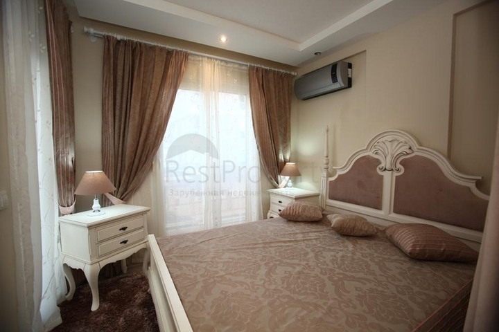 Квартира 1+1 на аренду в Анталии Site Rose