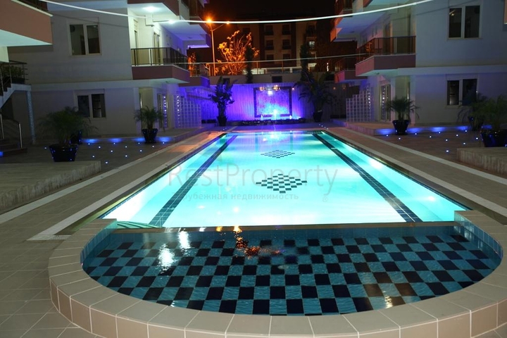 Квартира 1+1 на аренду в Анталии Site Rose