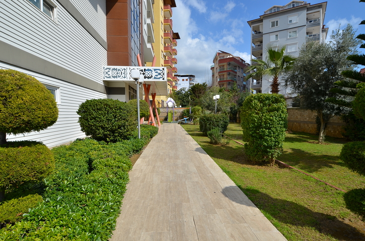 Апартаменты 1+1  в престижном комплексе в Аланье