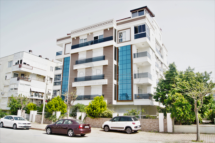 Квартира 1+1 с мебелью в Лимане Коньяалты 350 м до моря