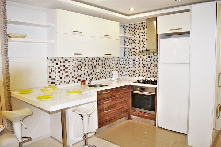 Квартира 1+1 с мебелью в Лимане Коньяалты 350 м до моря