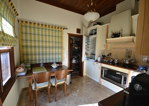 Исторический особняк в средневековой аланийской крепости