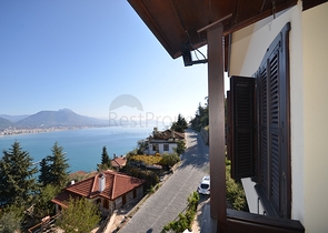 Исторический особняк в средневековой аланийской крепости