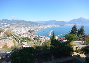 Исторический особняк в средневековой аланийской крепости