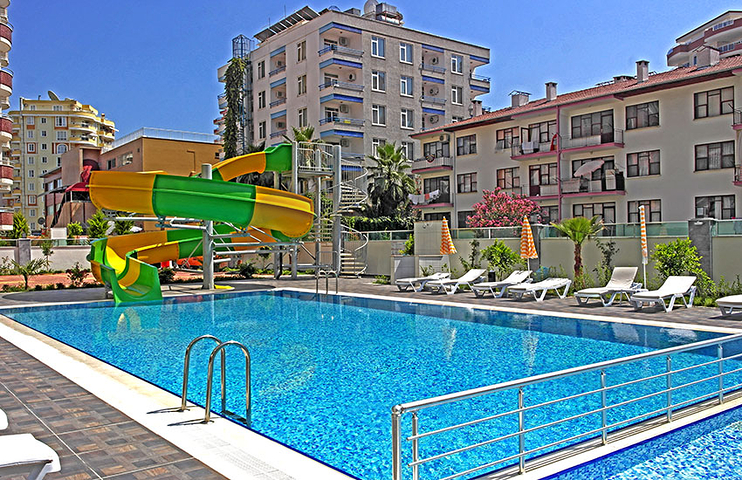 Современный жилой комплекс всего в 250 метрах от моря