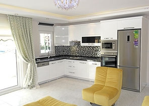 Современный жилой комплекс всего в 250 метрах от моря