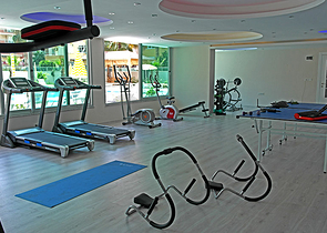 Современный жилой комплекс всего в 250 метрах от моря