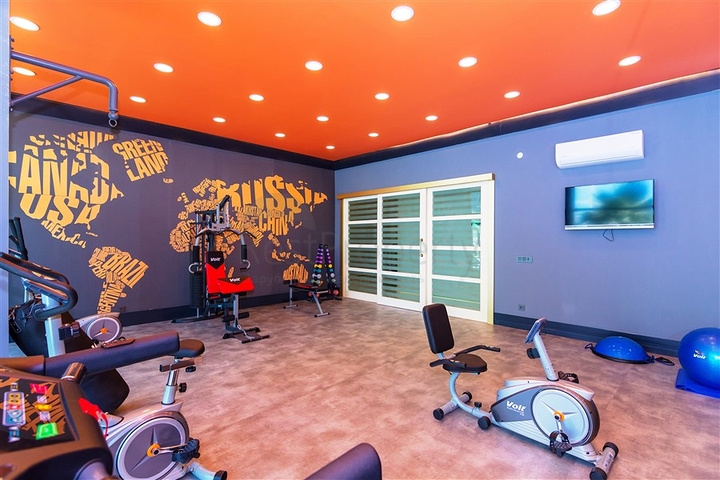 Новый комплекс в Махмутларе, на берегу Средиземного моря.