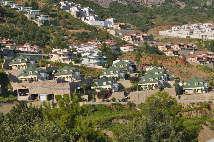 Шикарные виллы с личным бассейном и видом на море