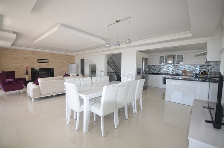 Шикарный особняк 5+2 в Фетхие