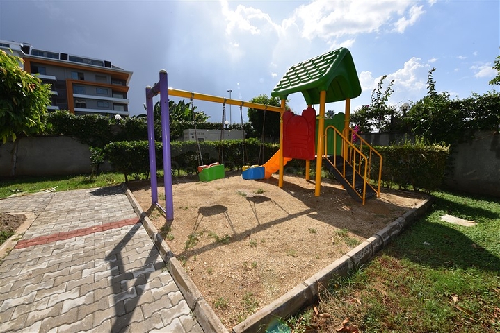 Современный комплекс в Кестеле на первой линии  Современный комплекс в Кестеле на первой линии