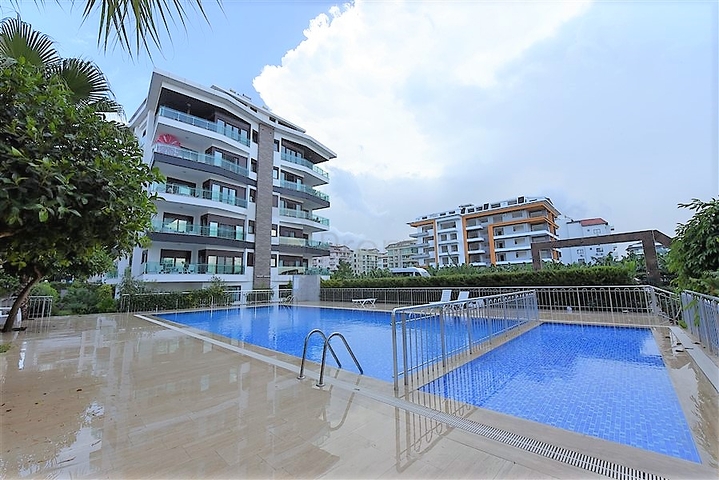 Современный комплекс в Кестеле на первой линии  Современный комплекс в Кестеле на первой линии