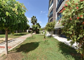 Современный комплекс в Кестеле на первой линии  Современный комплекс в Кестеле на первой линии