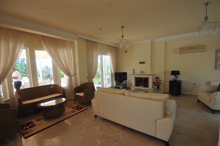 Меблированная вилла 4+1 на продажу в Сейдикемер Фетхие.