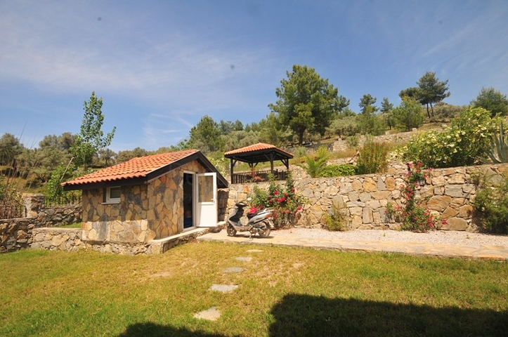 Меблированная вилла 4+1 на продажу в Сейдикемер Фетхие.