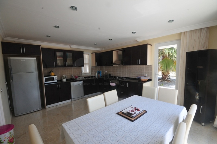 Меблированная вилла 4+1 на продажу в Сейдикемер Фетхие.