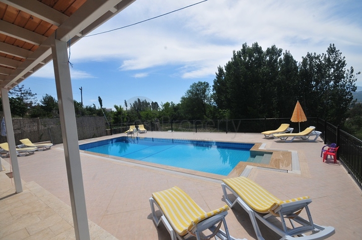 Меблированная вилла 4+1 на продажу в Сейдикемер Фетхие.