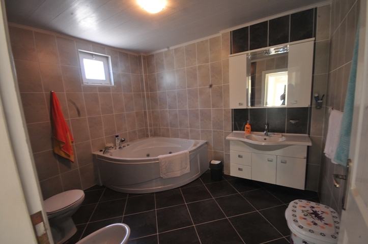 Меблированная вилла 4+1 на продажу в Сейдикемер Фетхие.