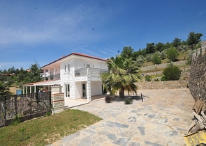 Меблированная вилла 4+1 на продажу в Сейдикемер Фетхие.