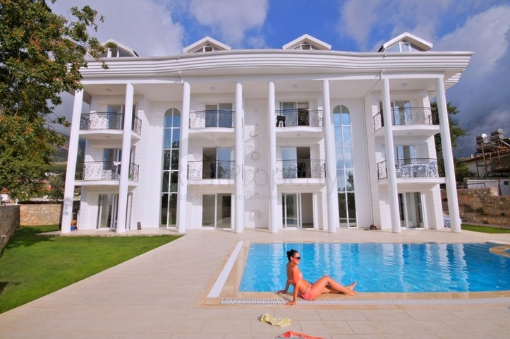 Шикарные апартаменты 3+1 в Оваджик- Хисарону