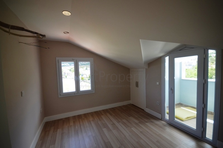 Роскошная частная вилла 4+1 В Оваджык