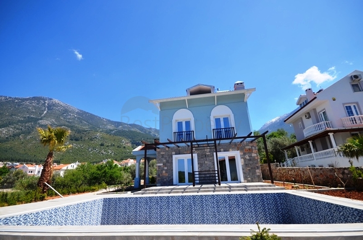 Роскошная частная вилла 4+1 В Оваджык