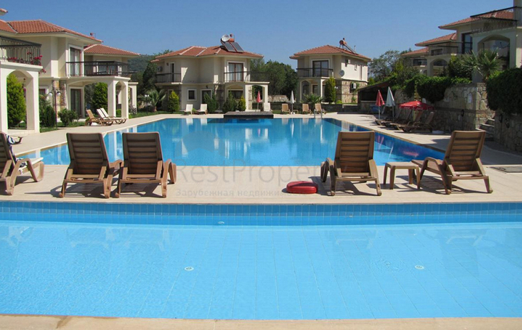 Отдельная вилла с общим бассейном в  Хисароню,Фетхие