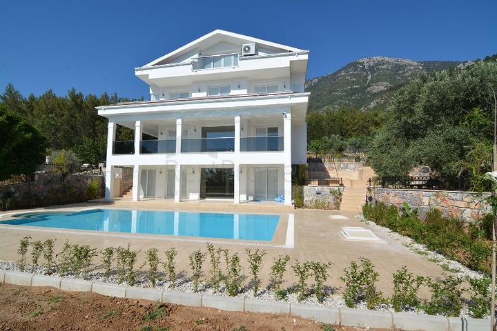 Роскошная вилла 5+1 в Оваджик, Фетхие