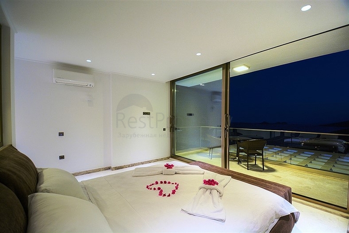 Частная вилла 5+1 в Калкане с видом на море и острова