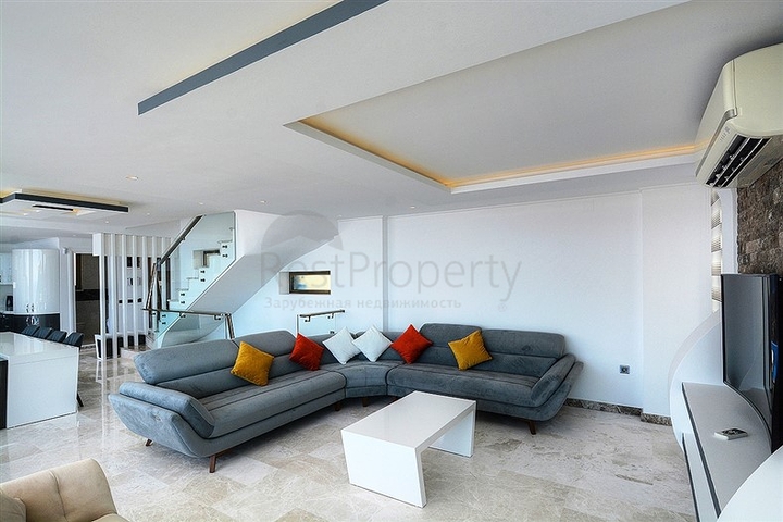 Частная вилла 5+1 в Калкане с видом на море и острова