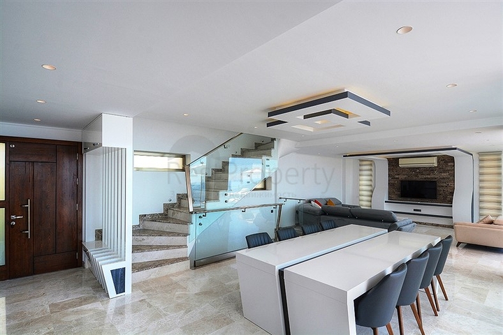 Частная вилла 5+1 в Калкане с видом на море и острова