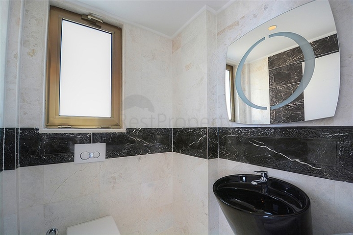 Частная вилла 5+1 в Калкане с видом на море и острова