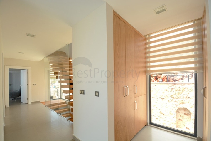 Очаровательная вилла с видом на море в Калкане